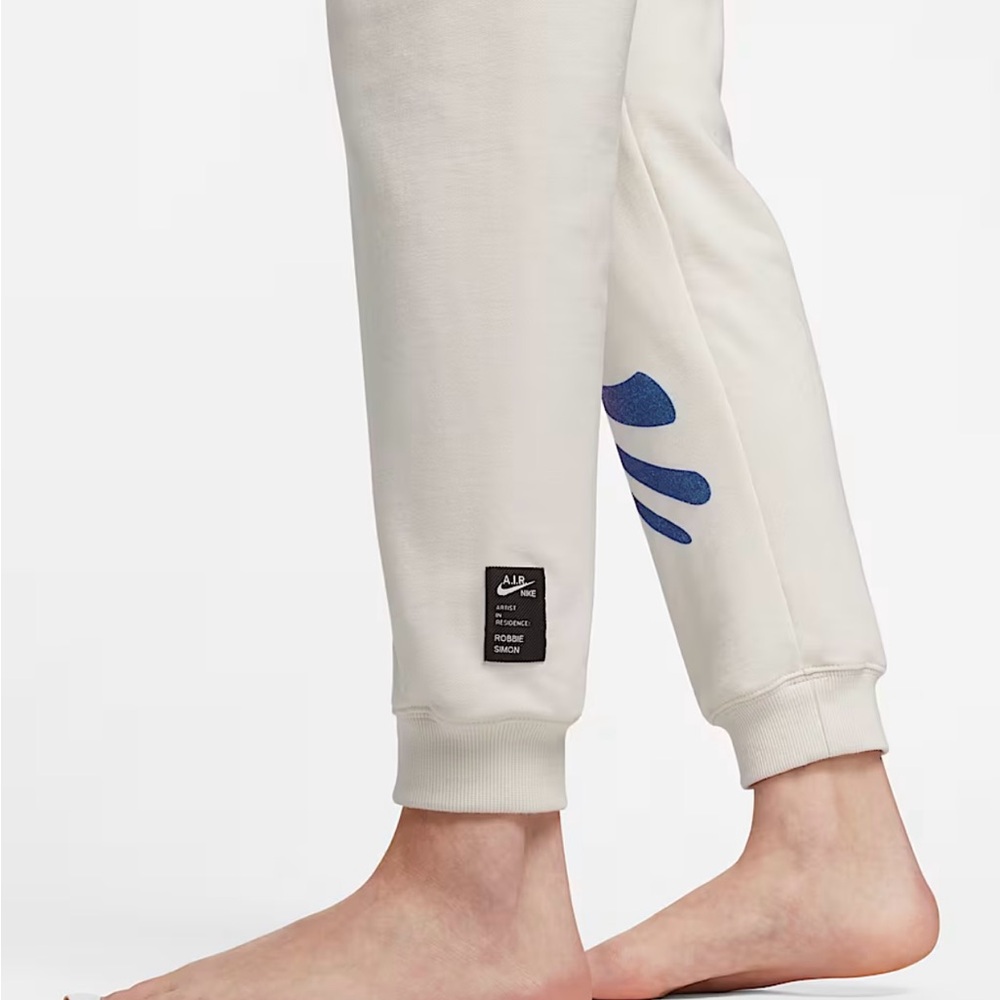 Nike Yoga Luxe A.I.R. Cream Women’s Medium 7/8 High Rise Fleece Joggers - Picture 3 of 15